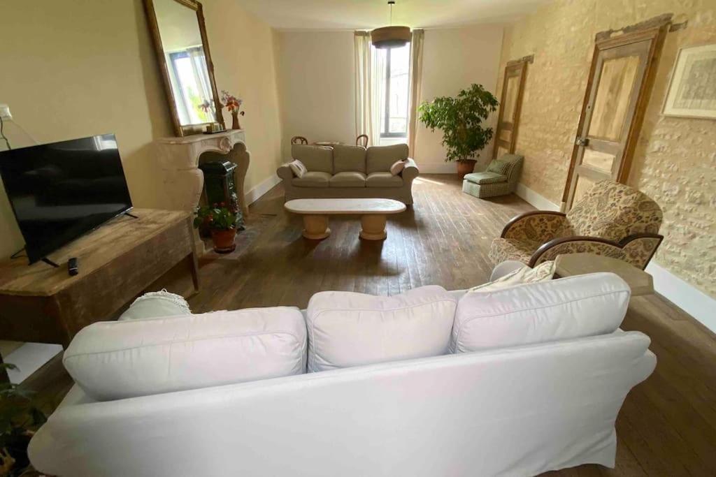 Le Presbytere - Touillon, Jacuzzi, 4 Chambres Pour 10 Exterior photo